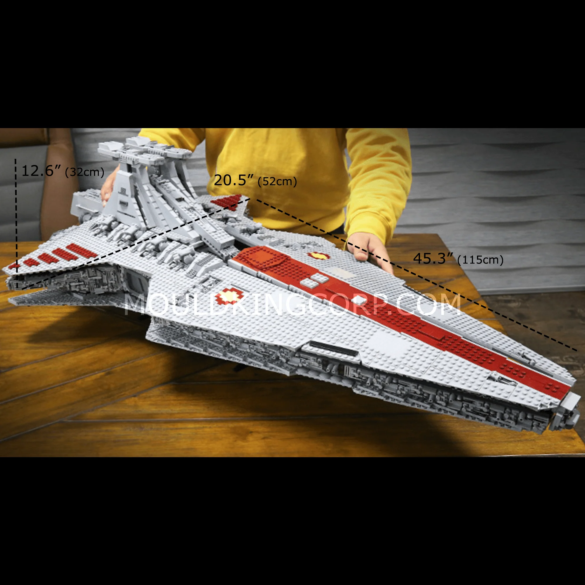 Mould King 21005 Venator Republic Attack Cruiser Building Set | 6,685 PCS - Image 3